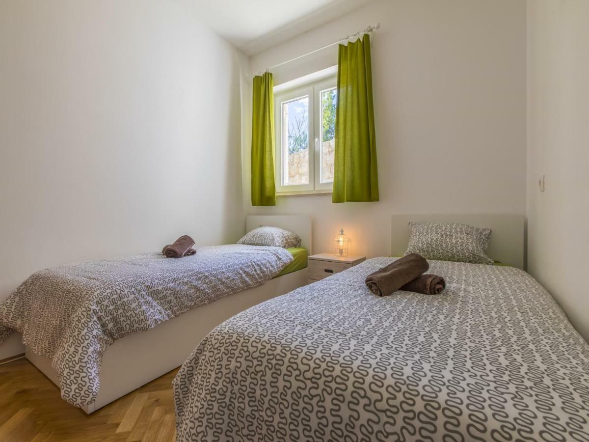 Apartment Color Green Dramalj Phòng bức ảnh